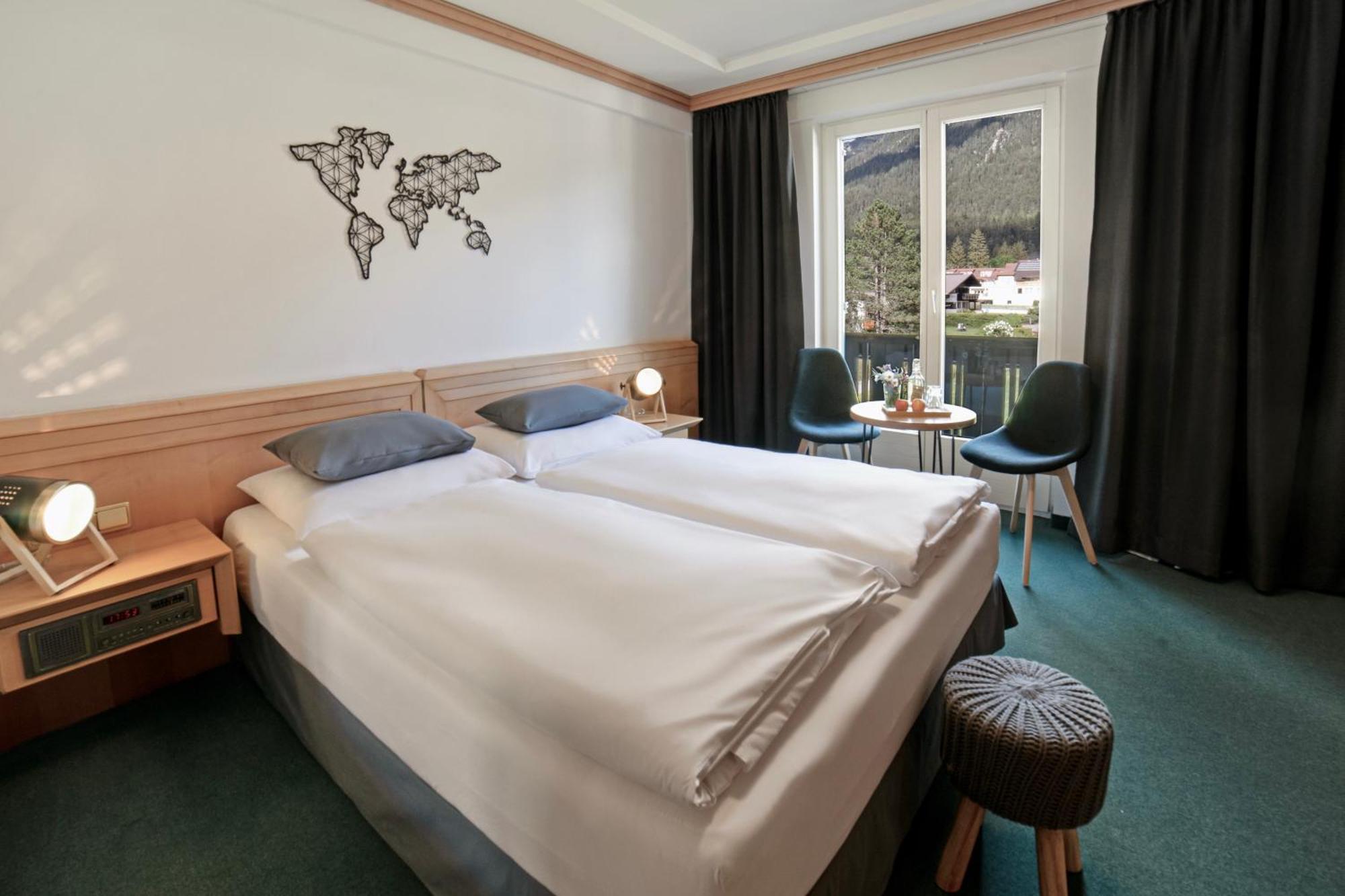 Boutique Hotel Olympia Seefeld in Tirol Exterior photo